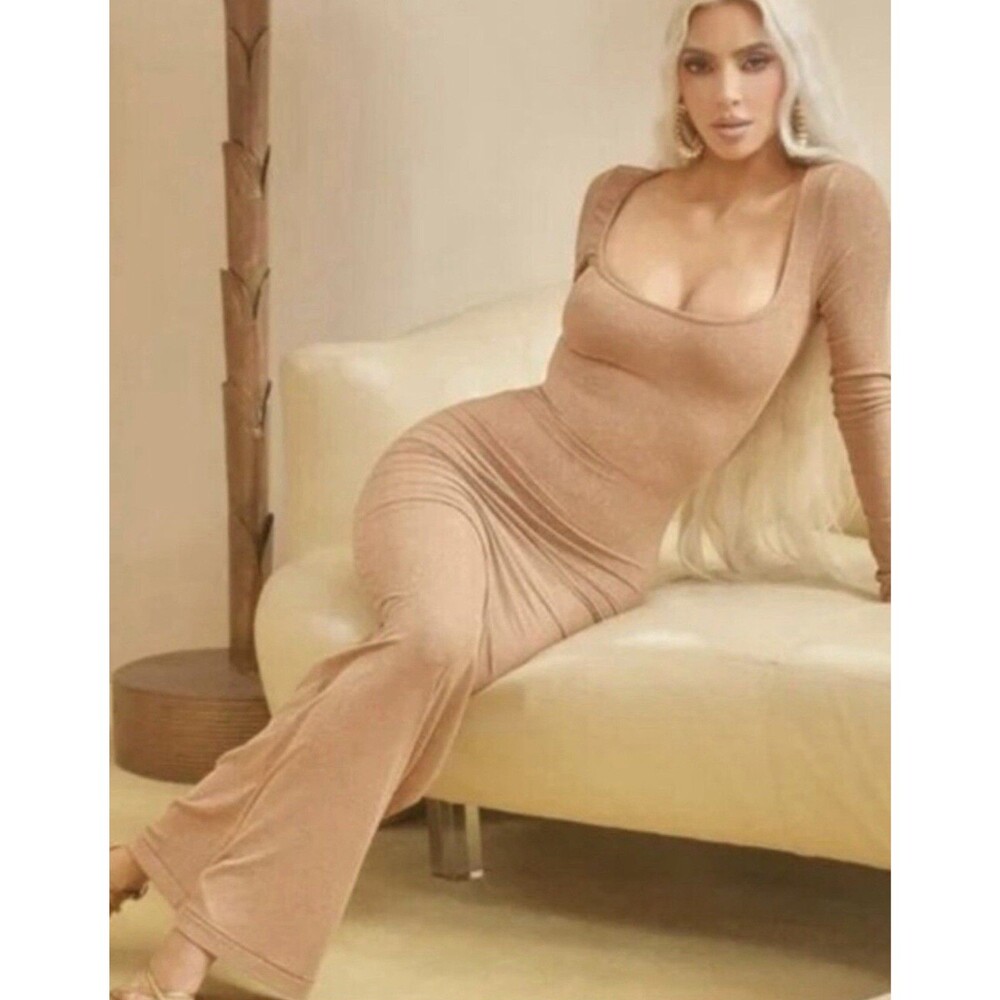Skims Kim Kardashian Ribbed Soft Lounge Long Sleeve Slip Maxi Dress- Camel S